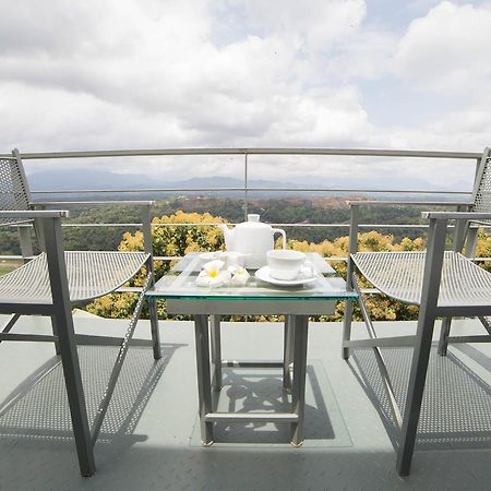 Sky Pavilion Канди Экстерьер фото