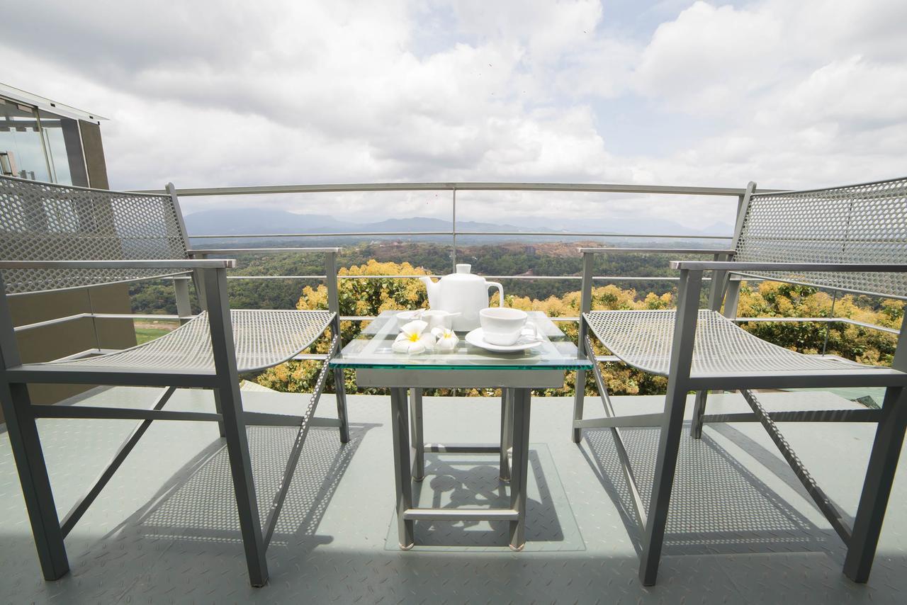 Sky Pavilion Канди Экстерьер фото